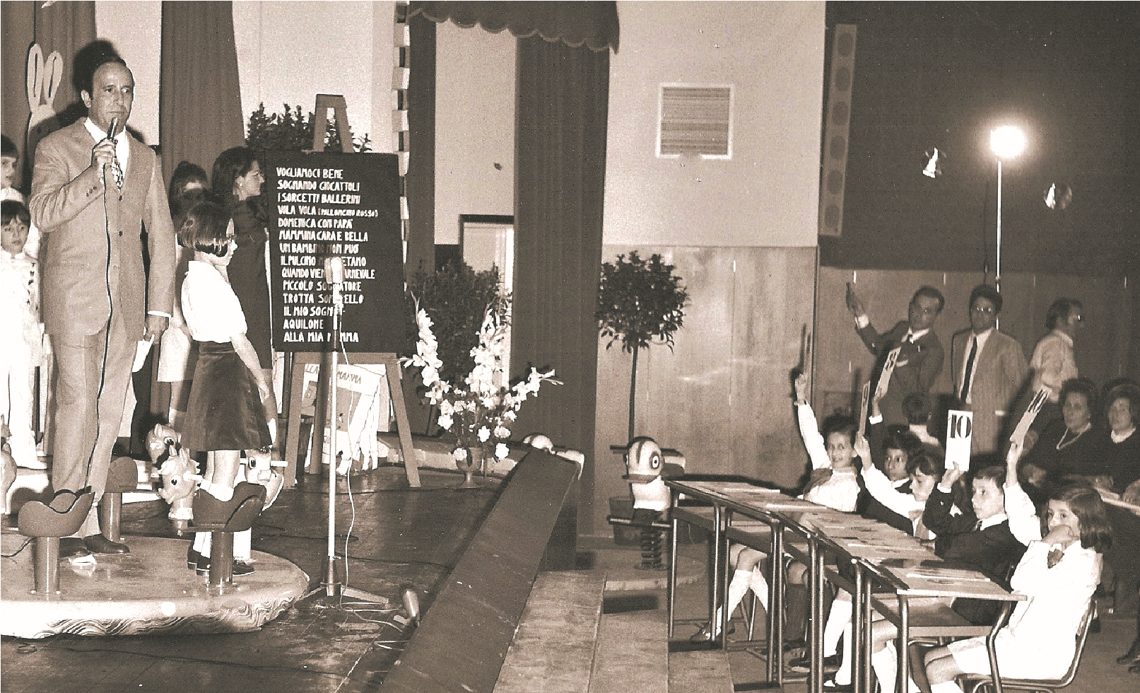 Festival Voci Bianche con presentatore e bambini