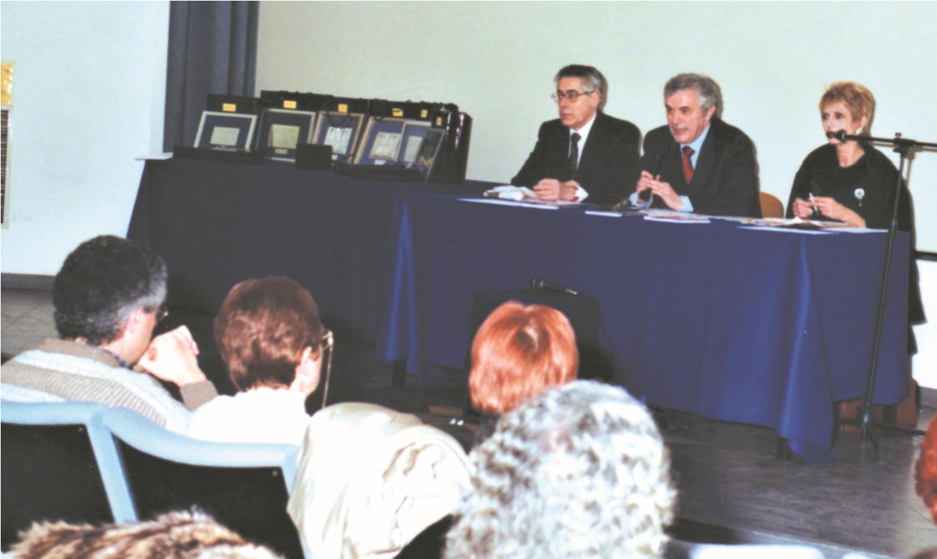 Tavolo della premiazione alla prima edizione del Premio Letterario