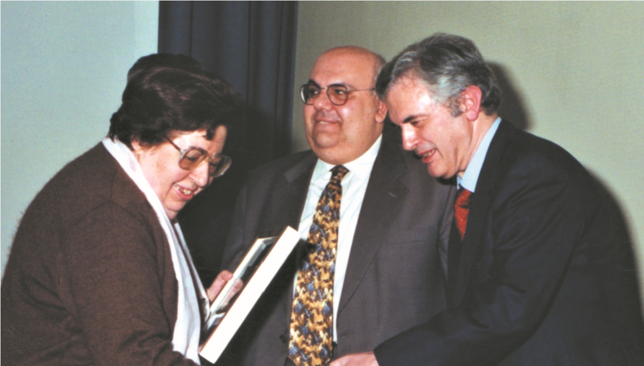 Premiazione di Giuliana De Stefanis nel 2000